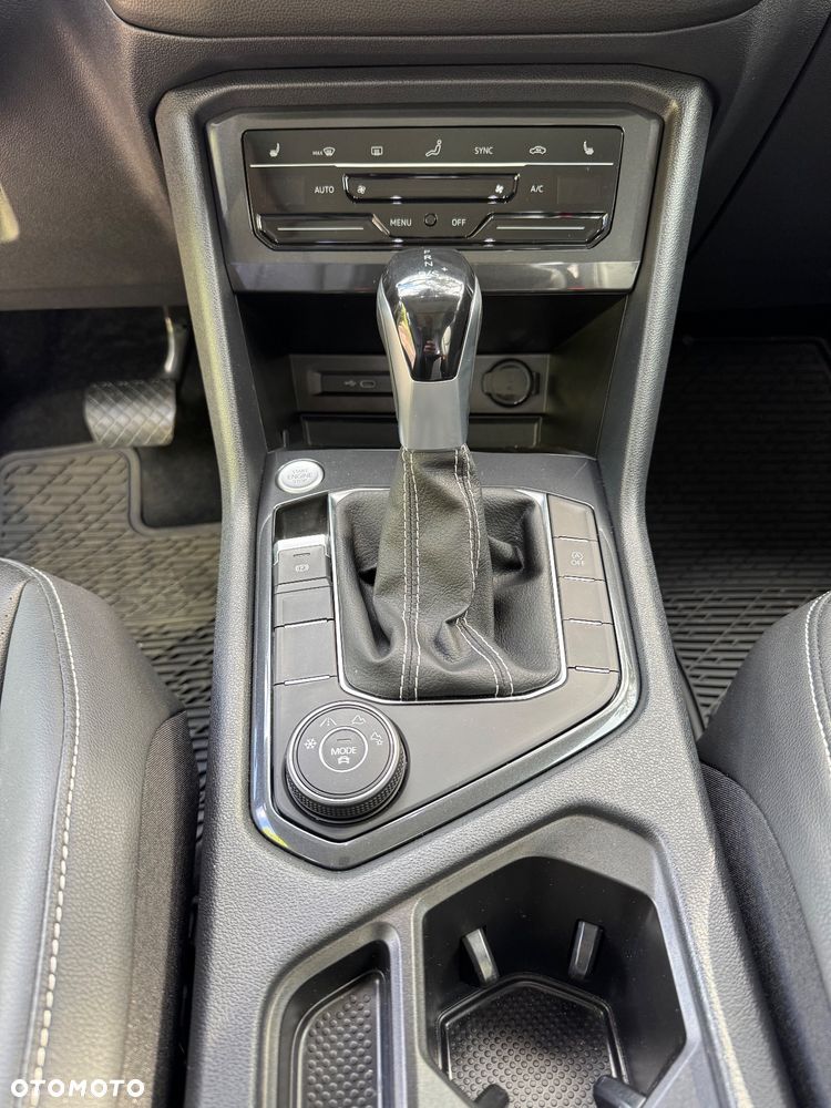 Volkswagen Tiguan 2.0 TSI 4Mot Elegance DSG - 15