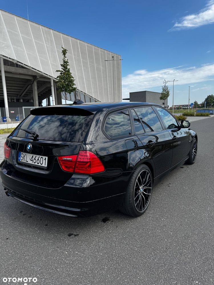 BMW Seria 3 318d - 5