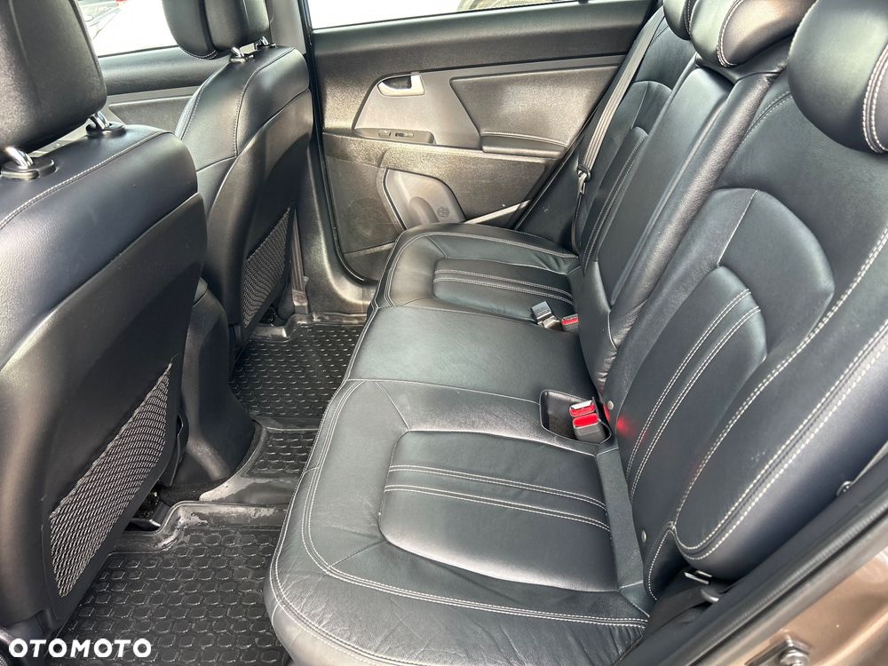 Kia Sportage 2.0 CRDI 184 4WD Automatik Spirit - 17