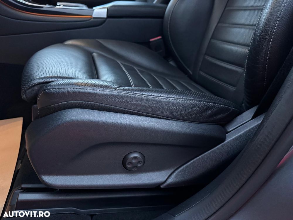 Mercedes-Benz GLC - 30