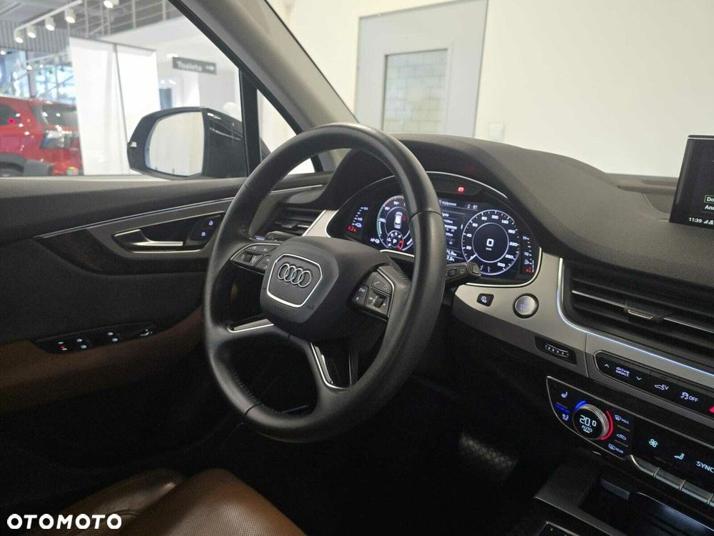 Audi Q7 - 16