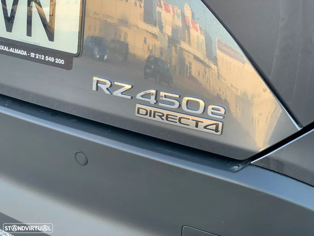 Lexus RZ 450e Executive Plus - 27