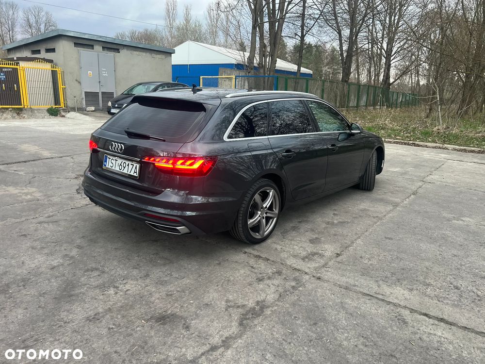 Audi A4 Avant 40 TDI S tronic - 10