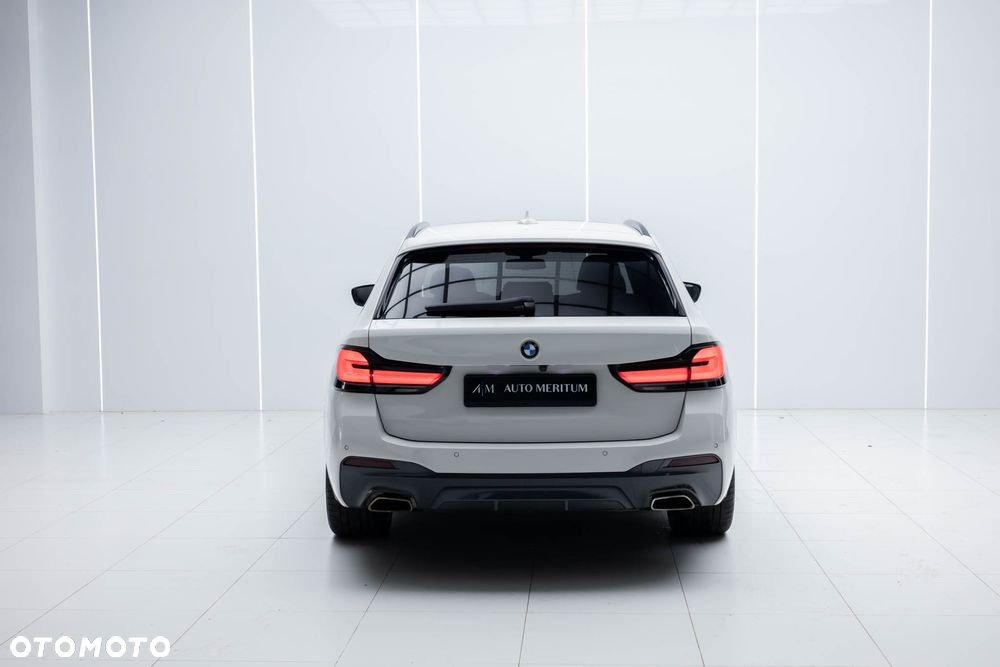 BMW Seria 5 530i xDrive M Sport Edition - 11