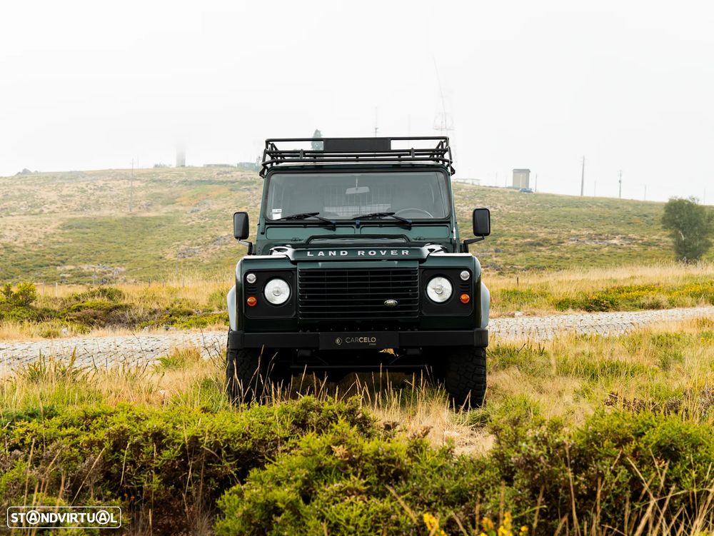 Land Rover Defender - 3