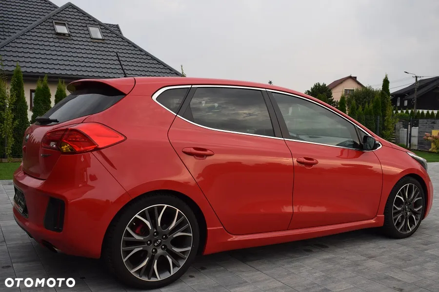 Kia Ceed Cee'd 1.6 T-GDI GT - 29