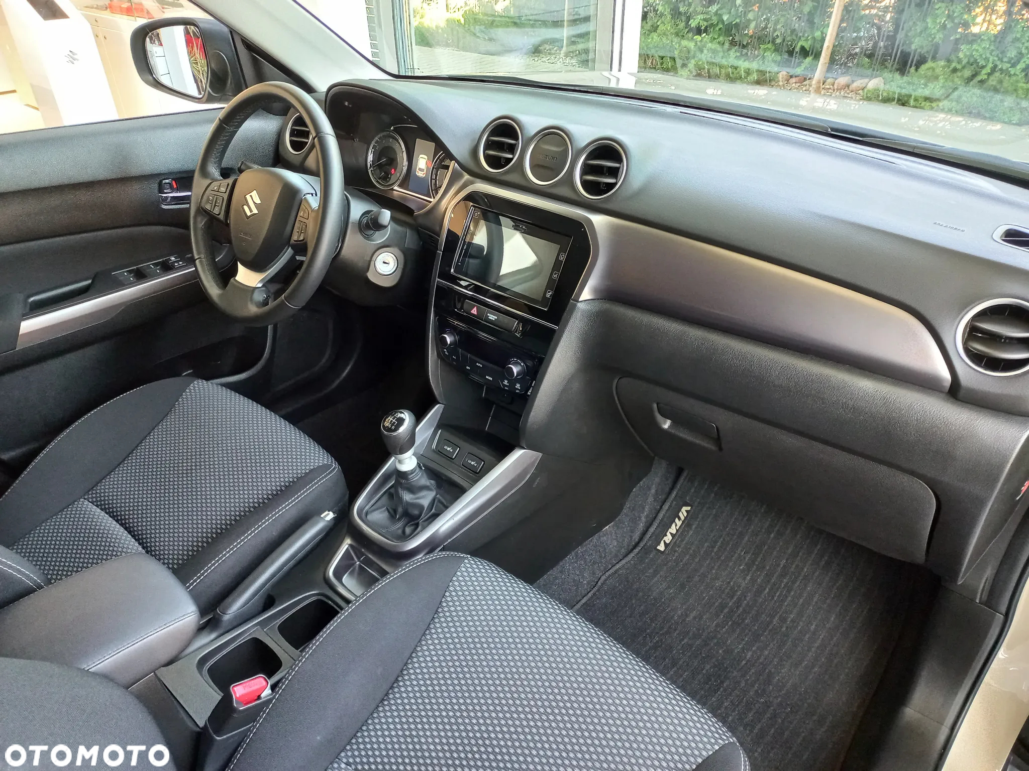 Suzuki Vitara 1.4 Boosterjet SHVS Premium 2WD - 14