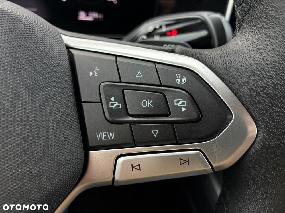 Volkswagen Passat - 15