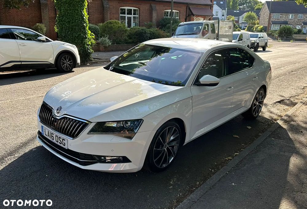 Skoda Superb 2.0 TDI L&K - 12