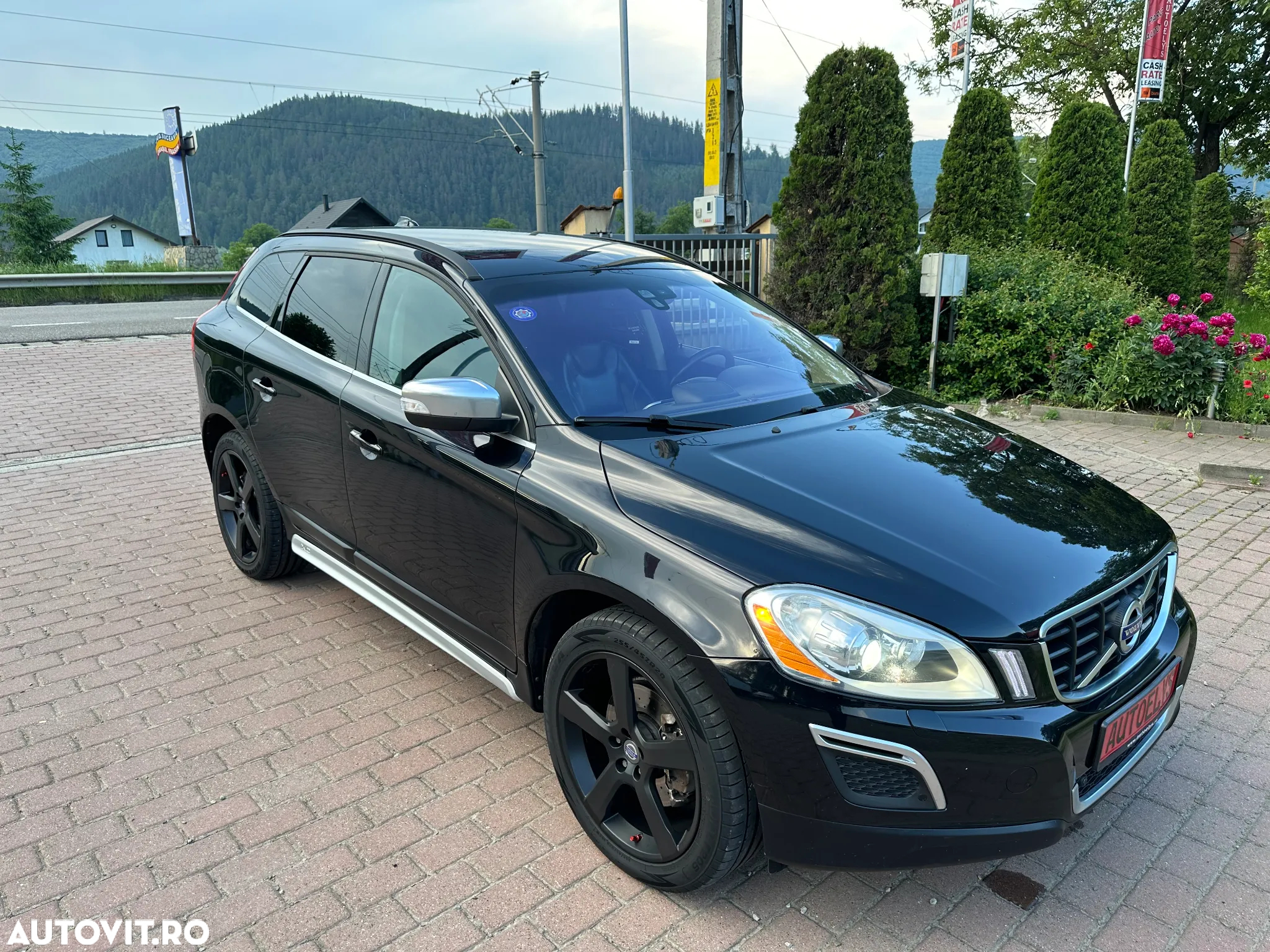Volvo XC 60 D5 AWD Aut. RDesign - 6