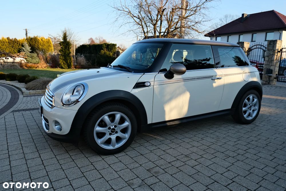 MINI Cooper Standard - 18