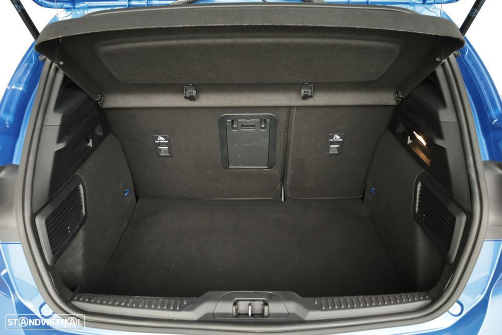Ford Focus 1.0 EcoBoost MHEV ST-Line X - 22