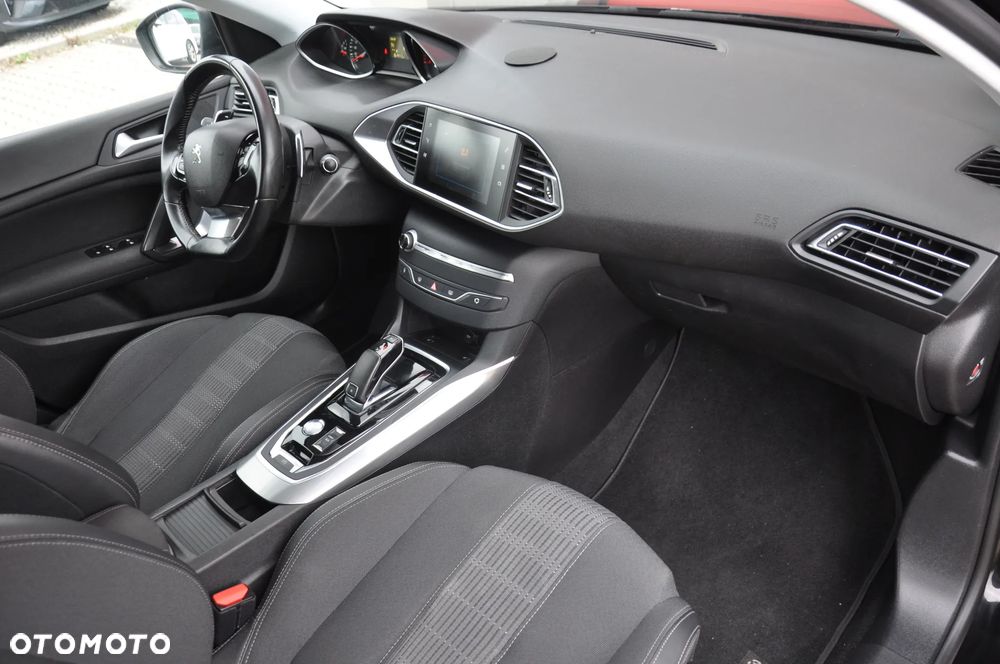Peugeot 308 BlueHDi 130 EAT8 Stop & Start Active Pack - 34