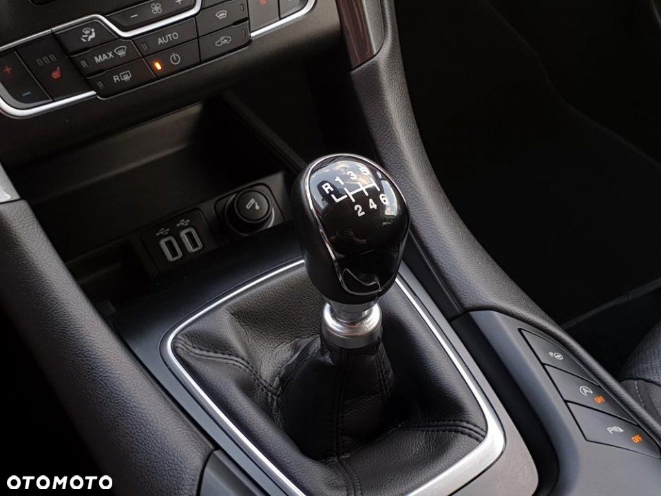Ford Mondeo - 24