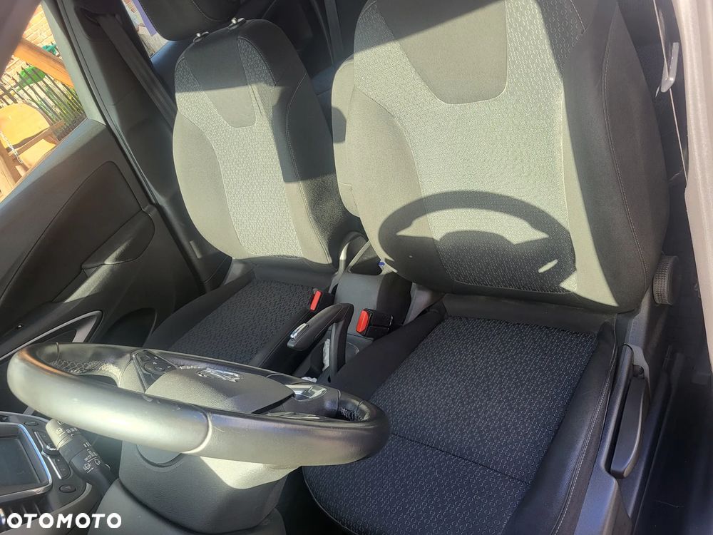 Opel Crossland X 1.2 T Action S&S - 13