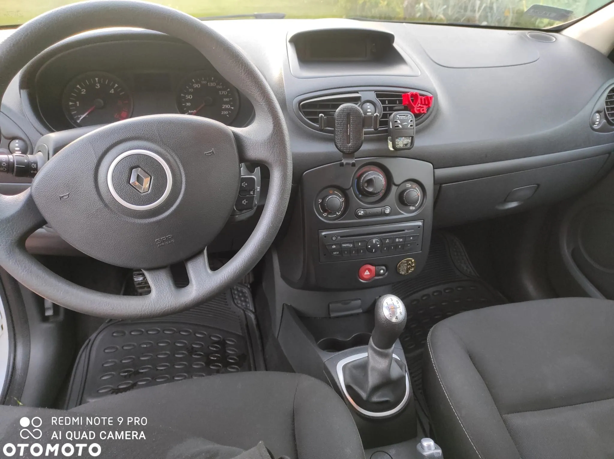 Renault Clio 1.5 dCi Authentique - 6
