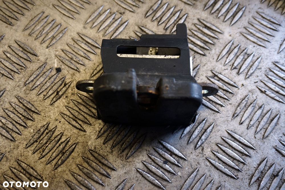 SIŁOWNIK ELEKTRYCZNY KLAPY BAGAŻNIKA PASSAT B6 KOMBI ZAMEK ZAWIASY WIĄZKA KOMPLET VOLKSWAGEN 2005-2010 - 2