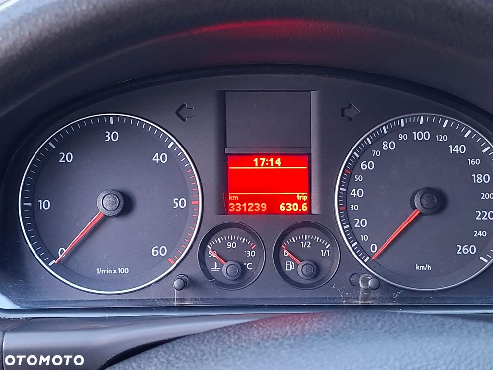 Volkswagen Touran 2007 photo 5
