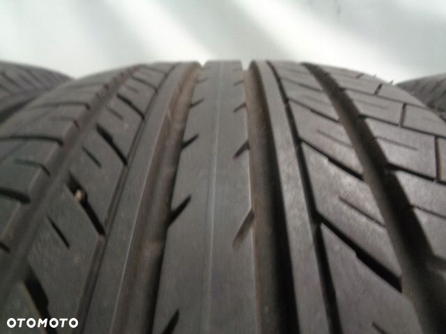 YOKOHAMA BLUEARTH E70 BZ 225/55R18 98H - 4