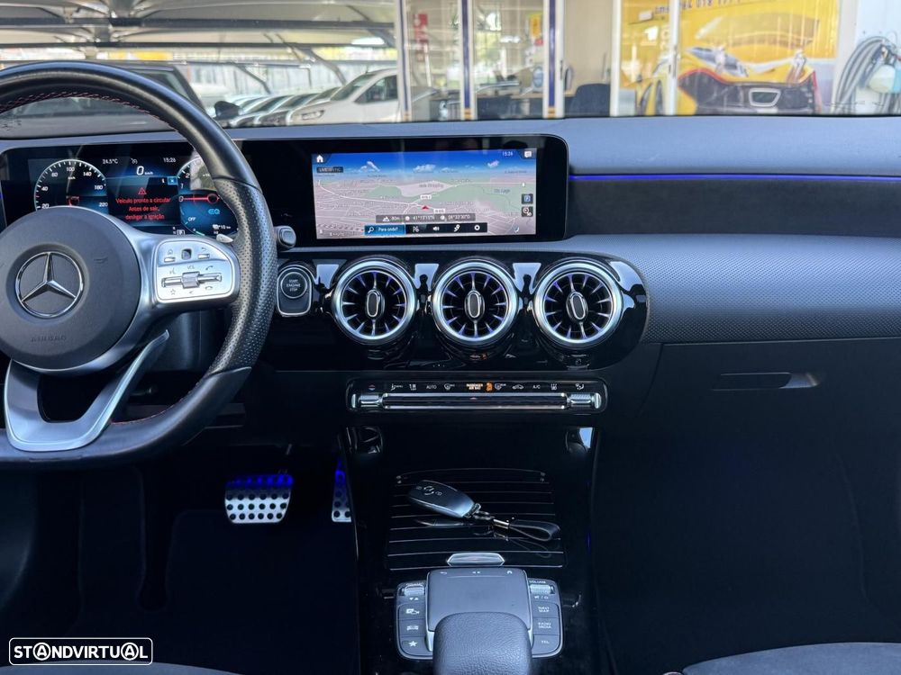 Mercedes-Benz A 250 e AMG Line - 38