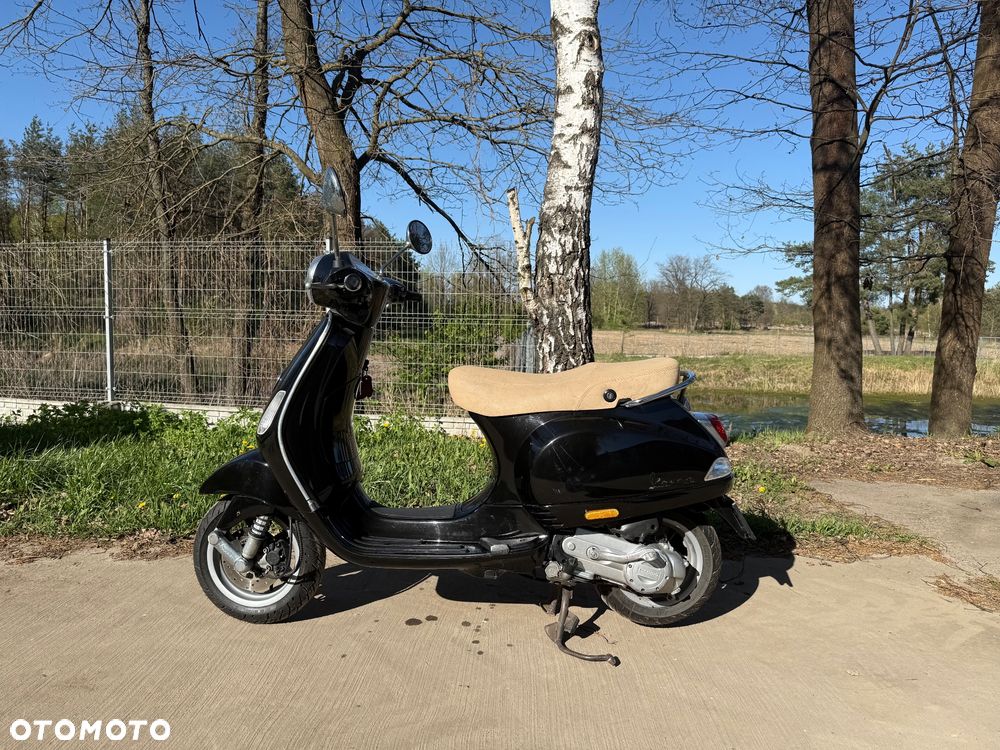 Vespa LX - 1