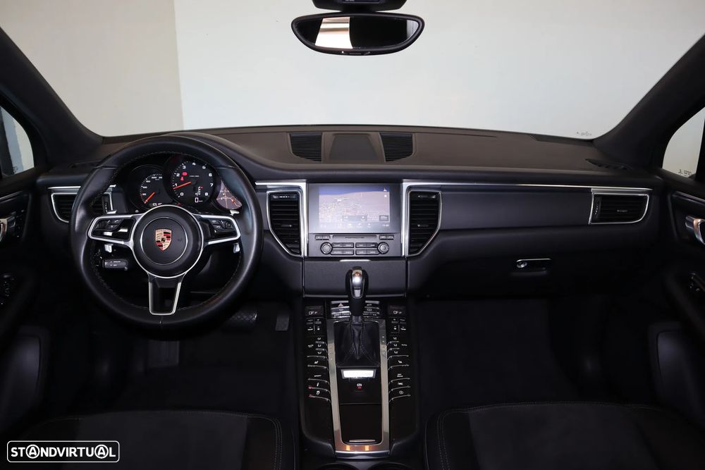 Porsche Macan Standard - 12