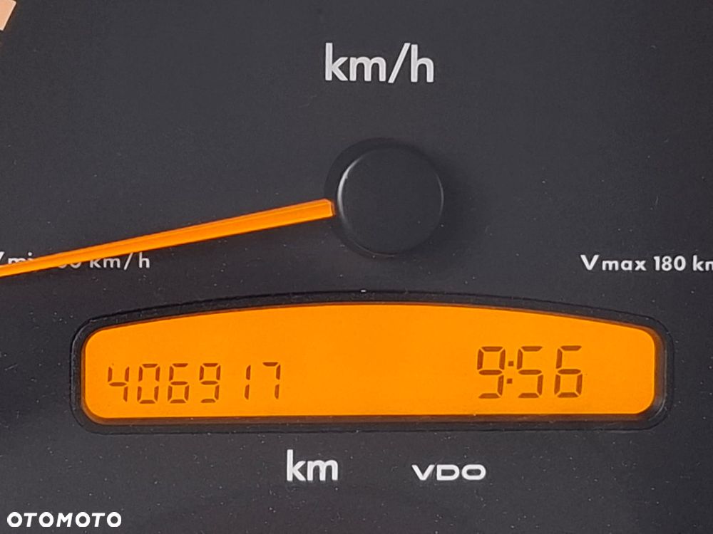 Mercedes-Benz Sprinter - 19