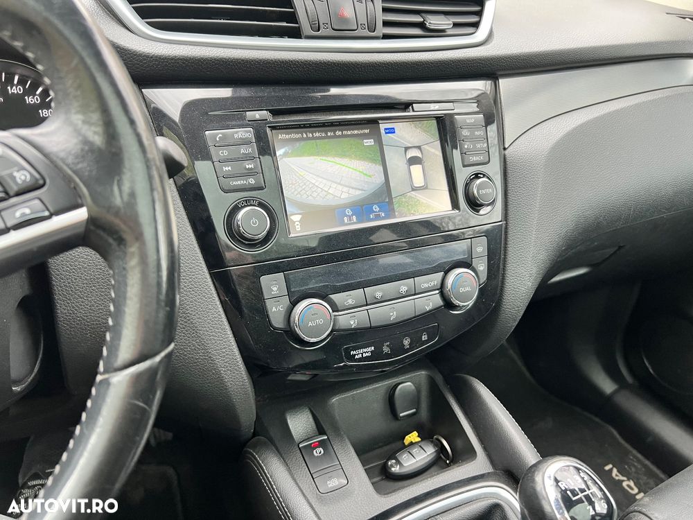 Nissan Qashqai 1.6 DCI TEKNA+ - 11