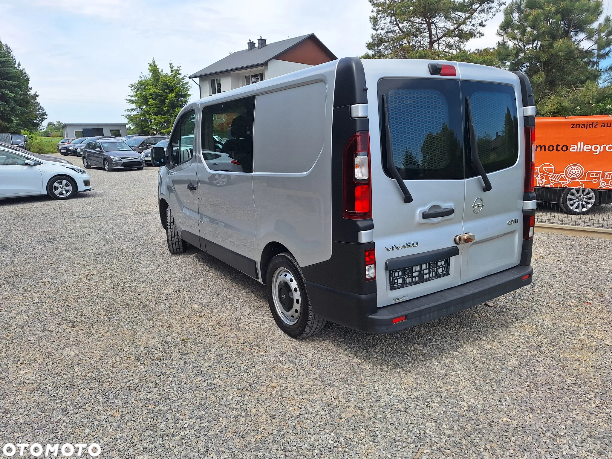 Opel Vivaro - 3