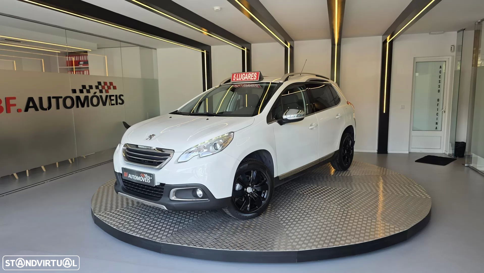 Peugeot 2008 1.4 HDi Allure - 12