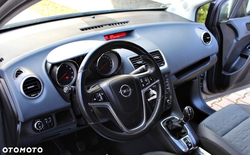 Opel Meriva - 9