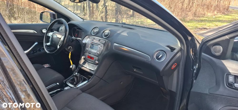 Ford Mondeo 2.0 TDCi Champions Edition - 12