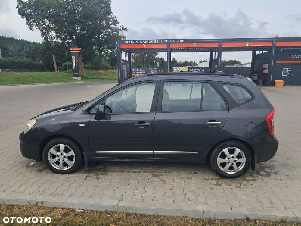 Kia Carens 2.0 CRDi Tour - 3