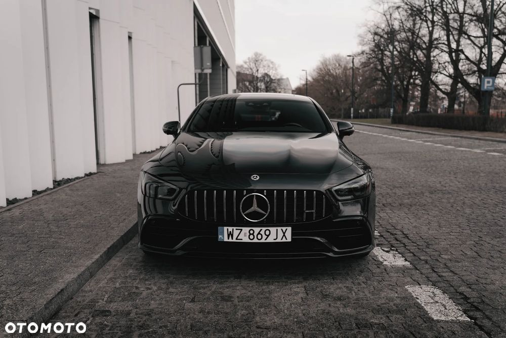 Mercedes-Benz AMG GT 53 4Matic+ 4D Speedshift TCT 9G - 40