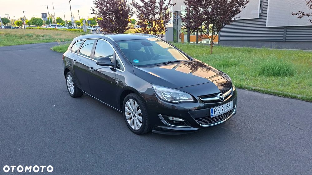 Opel Astra 1.4 Turbo Cosmo - 1