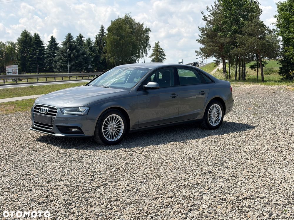 Audi A4 Limousine 2.0 TDI DPF multitronic Ambition - 12