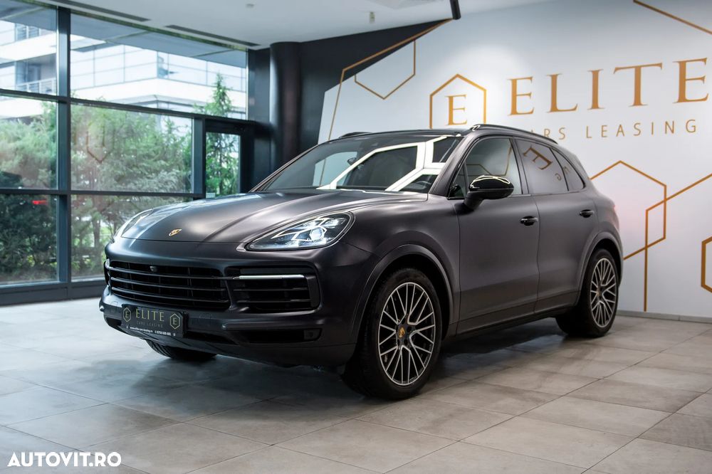 Porsche Cayenne Standard - 1