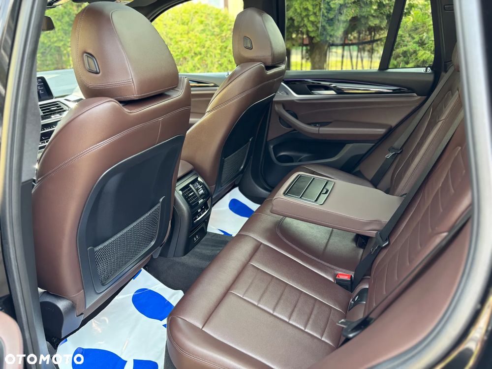 BMW X3 sDrive18d xLine sport - 19