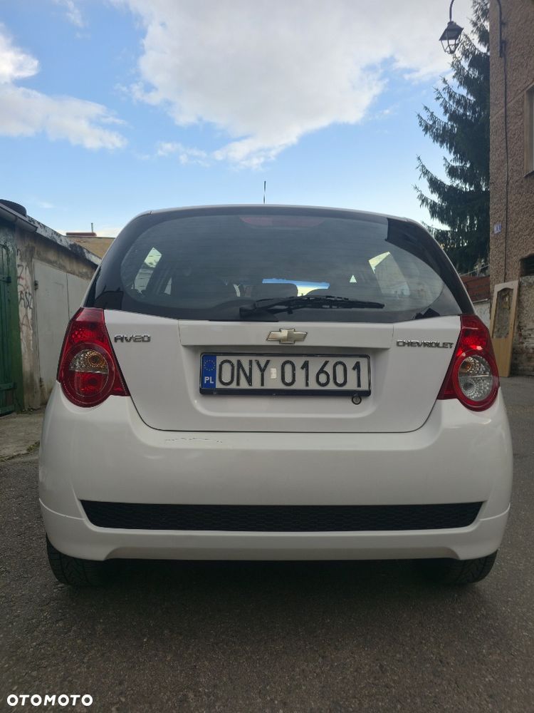Chevrolet Aveo - 5