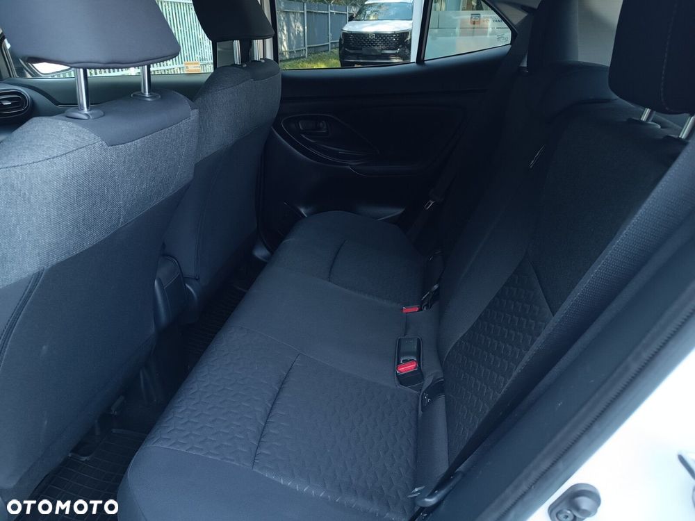 Toyota Yaris Cross Hybrid 1.5 Comfort - 26