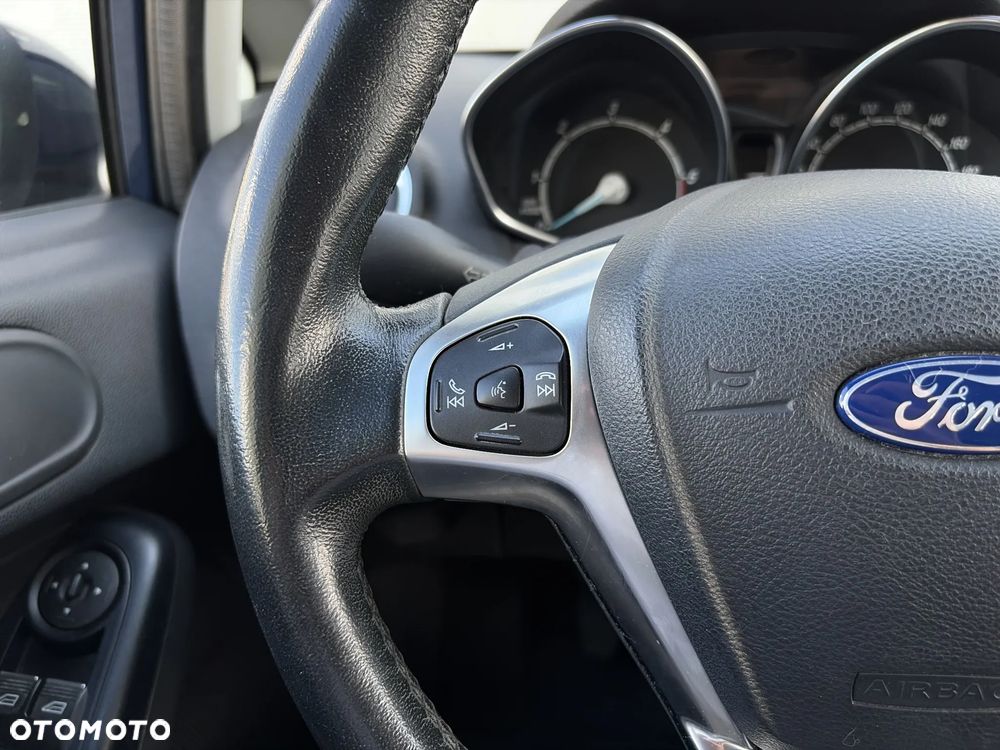 Ford Fiesta 1.5 TDCi Titanium EU6 - 21