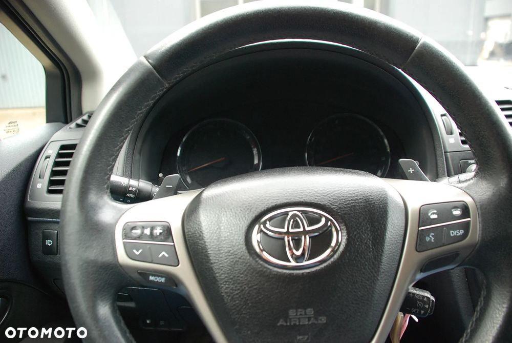 Toyota Avensis 2.0 Prestige MS - 20