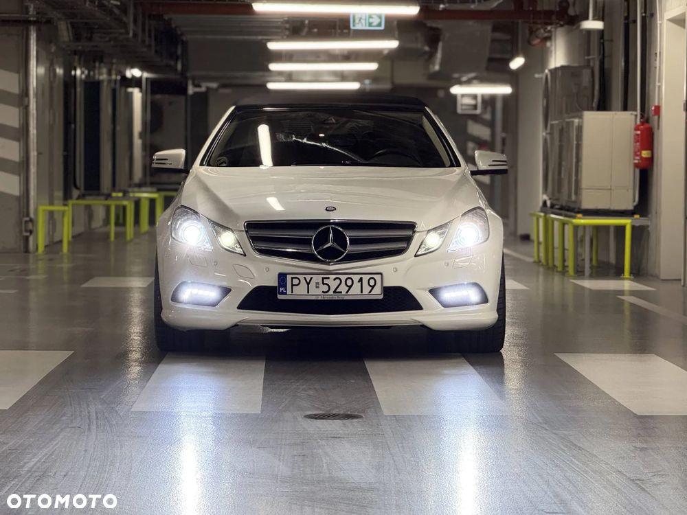 Mercedes-Benz Klasa E 500 BlueEFFICIENCY 7G-TRONIC Elegance - 9