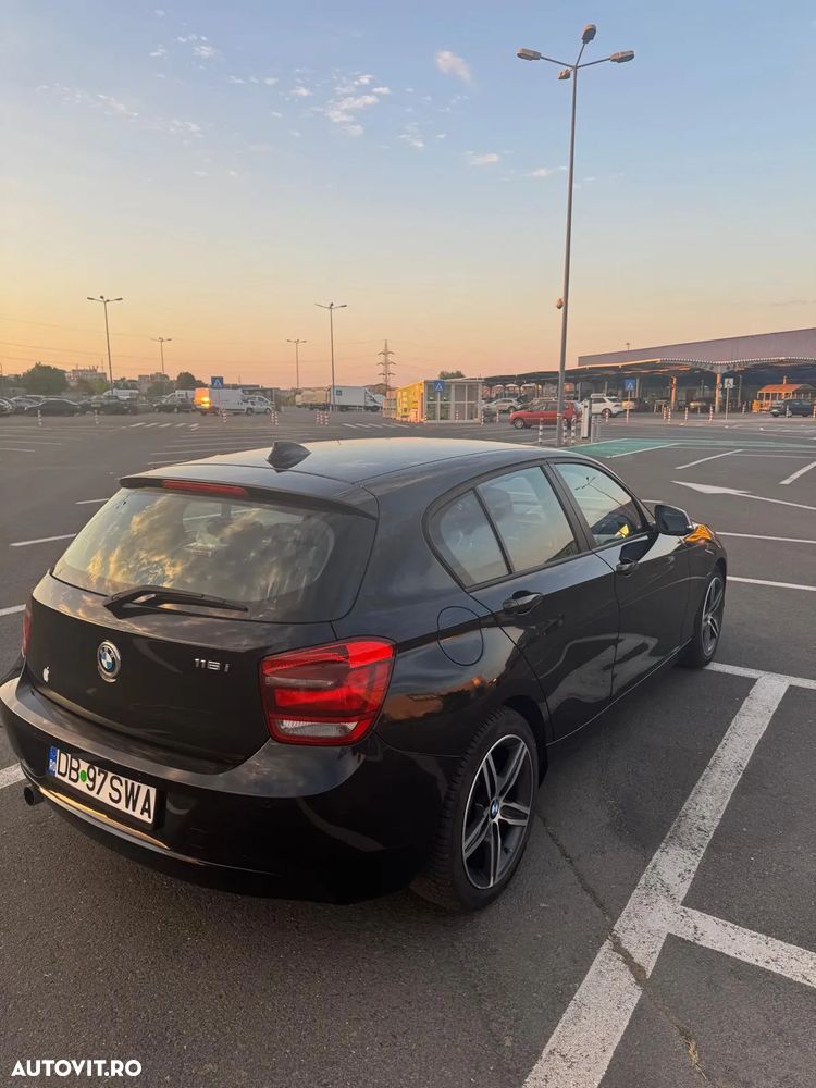 BMW Seria 1 116i - 10