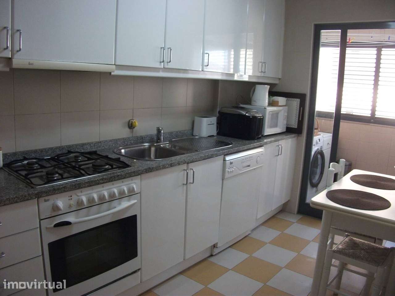 Apartamento T2 (junto ao rio Douro) - Grande imagem: 5/15