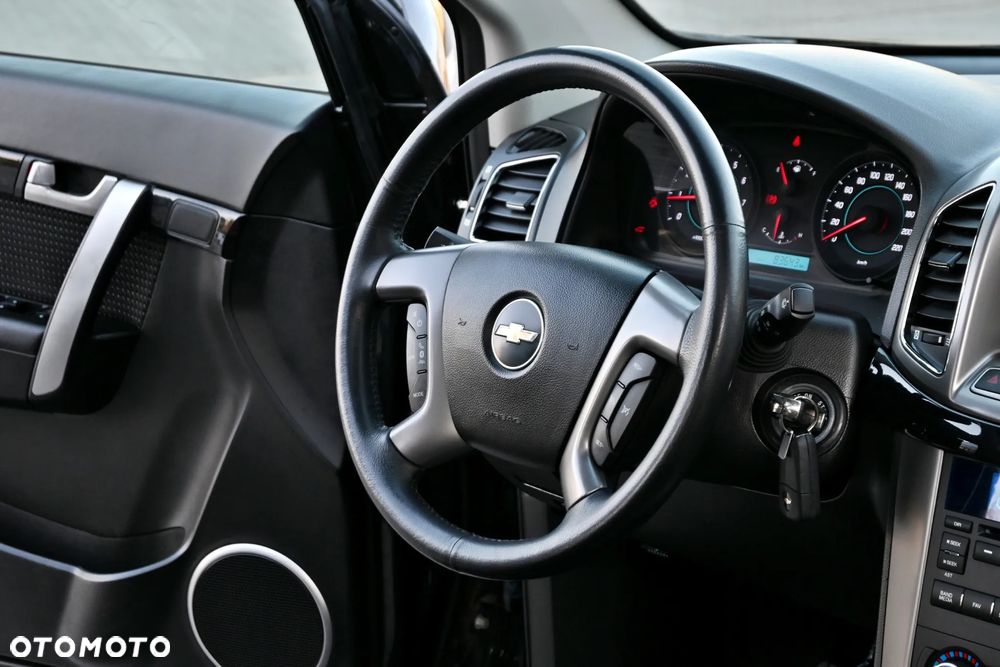 Chevrolet Captiva 2.4 LT - 25