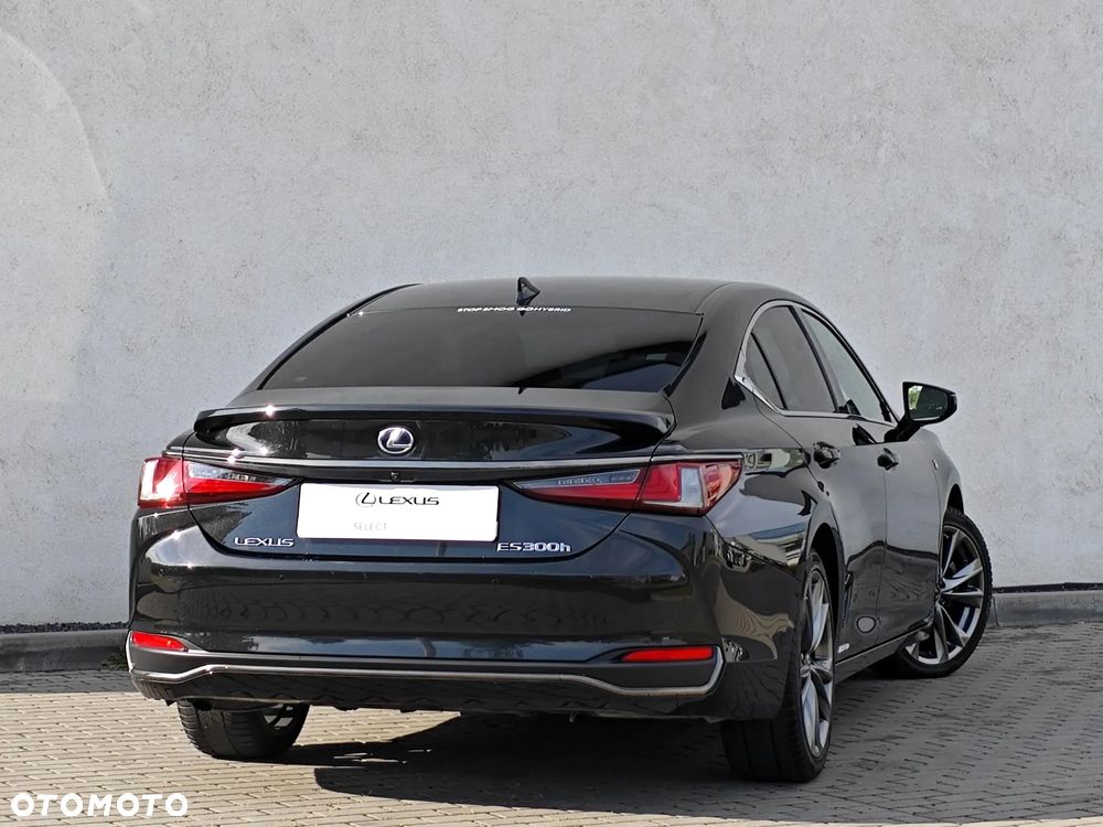 Lexus ES 300h F Sport Edition - 5