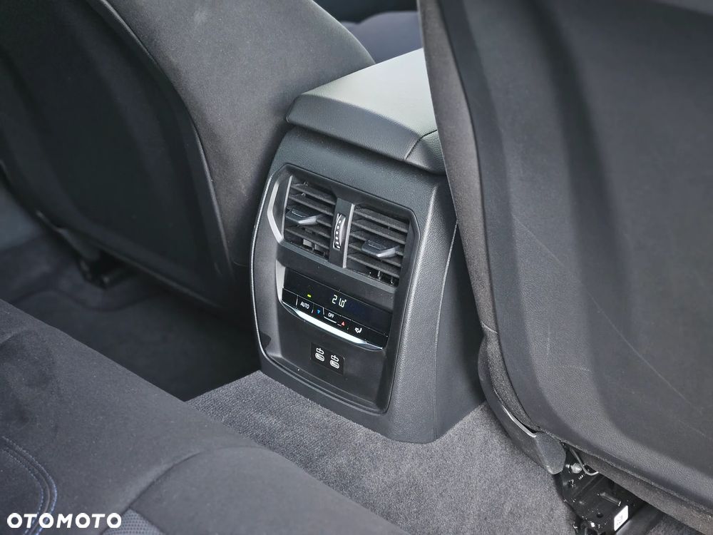 BMW Seria 3 - 34