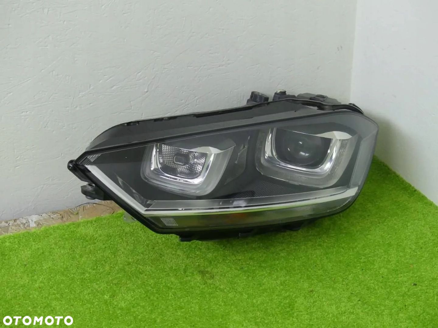 Lampa Przód Lewa Vw SPORTSVAN 510 12-16r XENON SKRĘTNA - 1