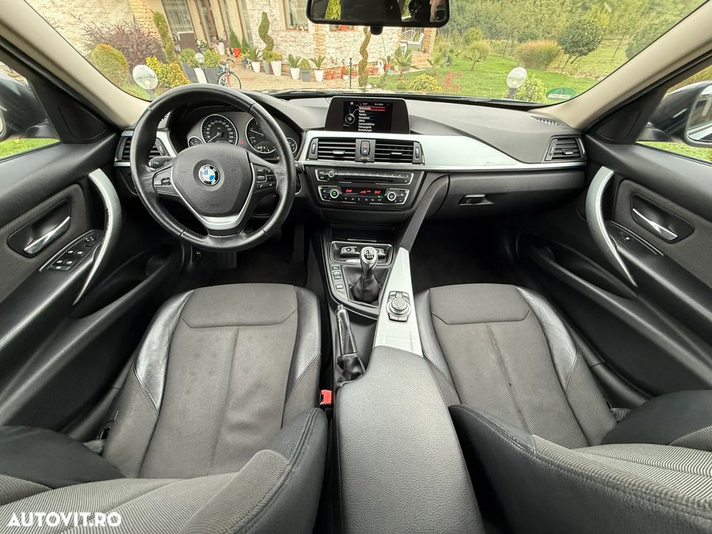 BMW Seria 3 318d xDrive - 32